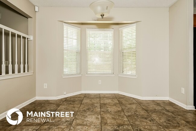 Photo - 100 Woodcrest Way