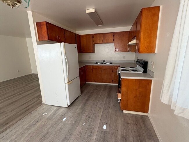 Photo - 5351 Poplar St Unit 5351 Poplar St #12