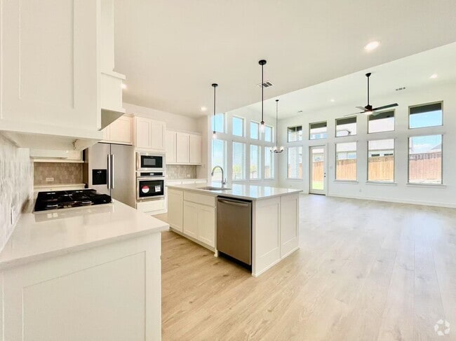 Building Photo - 15603 Valerian Trl Rental