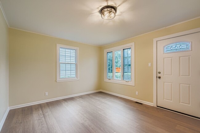 Photo - 14827 Kenneth Ave