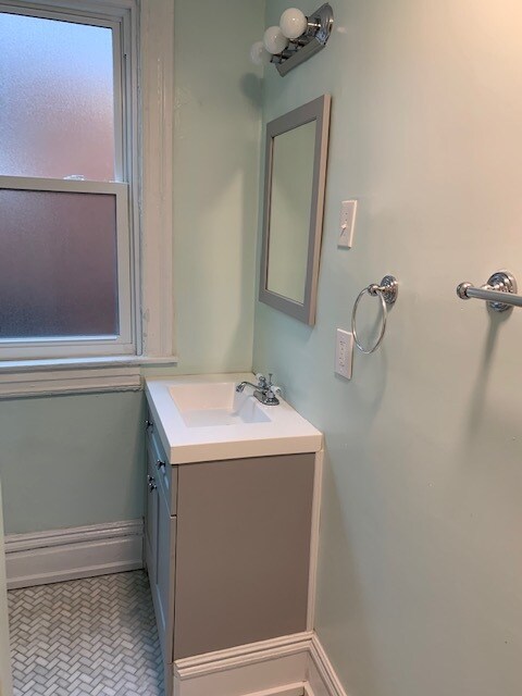 Photo - 749 Chislett St Unit 2