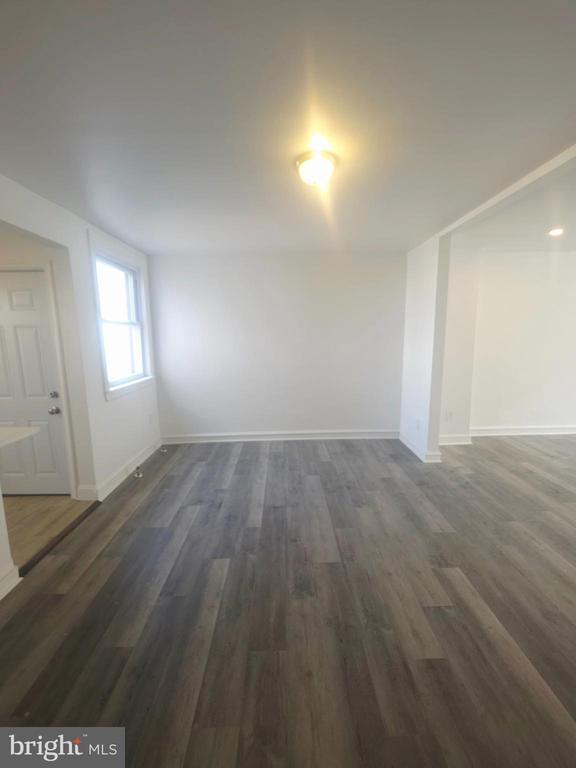 Photo - 154 N Carol Blvd