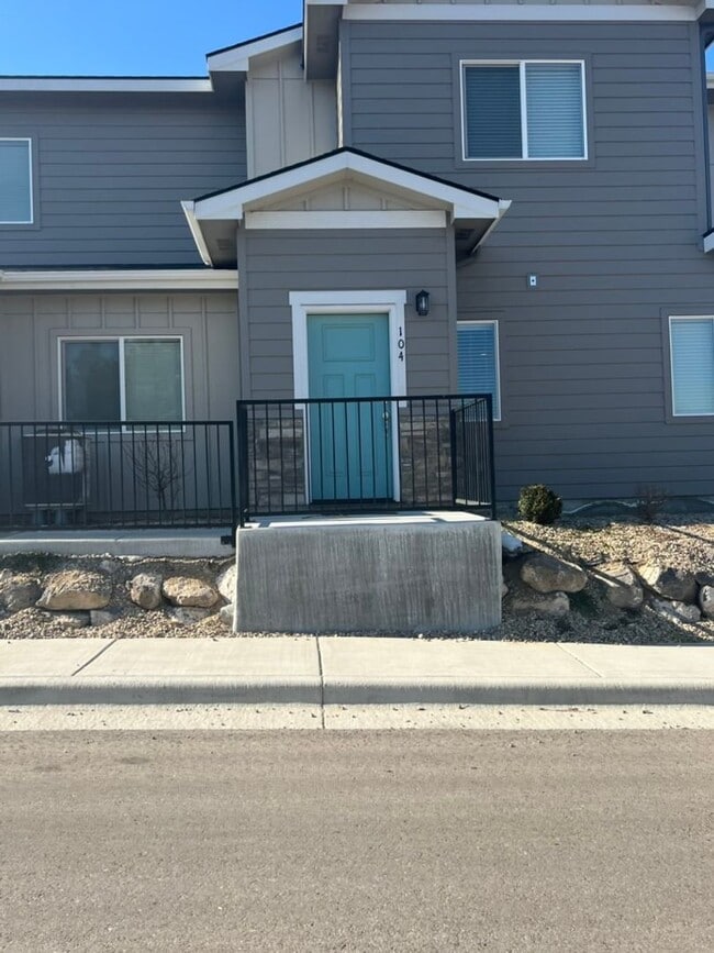 Photo - WELCOME TO SUNBEAM TOWNHOMES