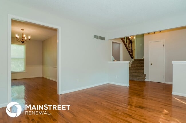 Photo - 14516 S Village Dr