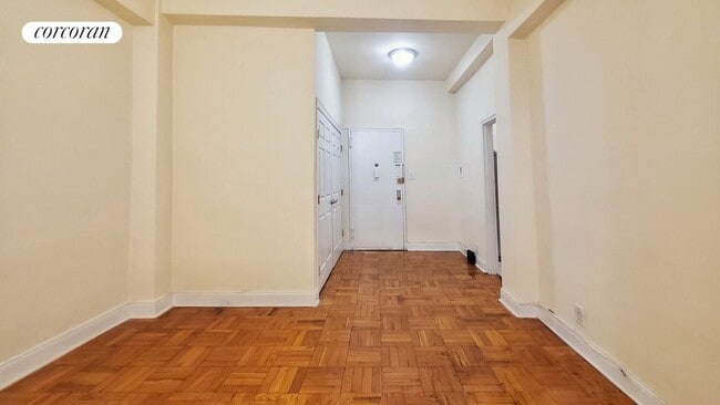 Photo - 401 W 56th St