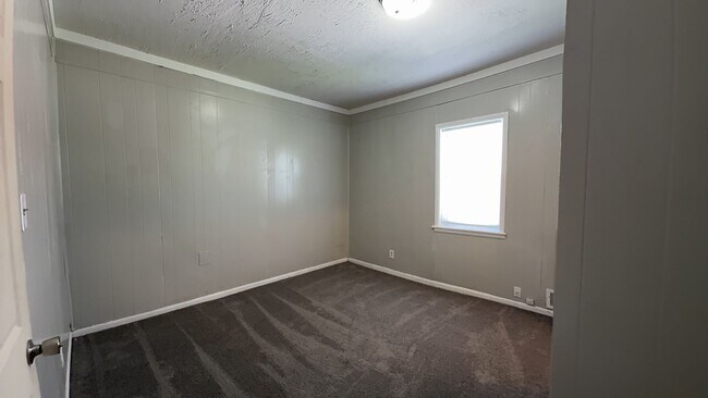 Photo - 1521 E Kirby Ave Unit 1521