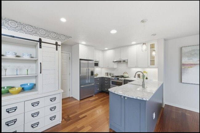 Photo - 2020 Centennial Dr