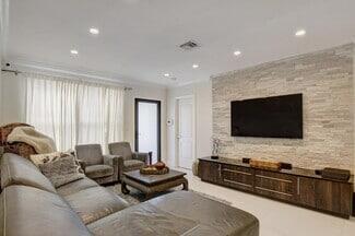 Photo - 4180 NW 5th Ave