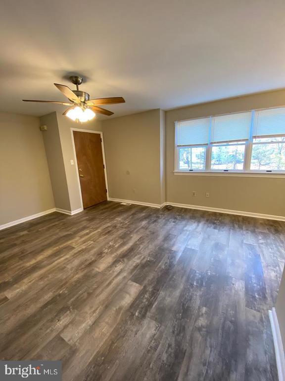 Building Photo - 478 E Main St Unit 2 (480 E MAIN)