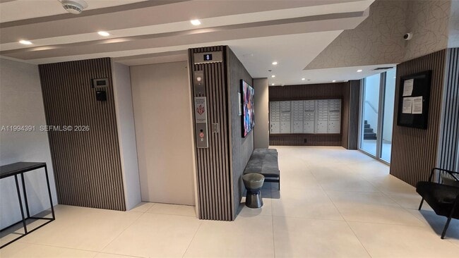 Photo - 9261 E Bay Harbor Dr Unit 402