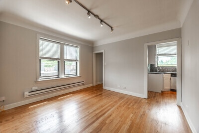 Building Photo - 2322 N Rockwell St Unit 1C Rental