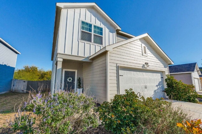 Photo - 5628 Pearl Mdw