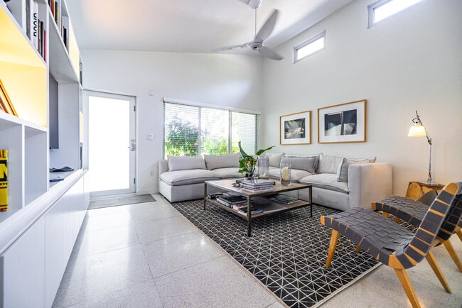 Photo - 420 NE 87th St Unidad ID1290879P
