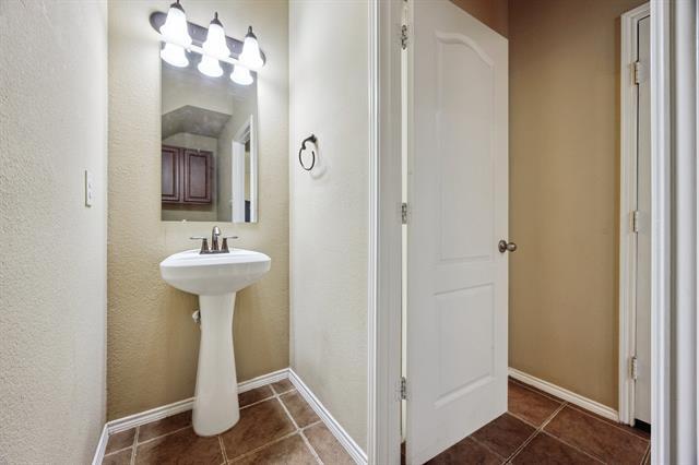 Photo - 2128 Valley Forge Trail