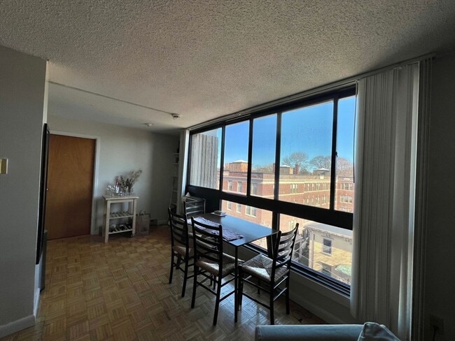 Photo - 45 Trowbridge St Unidad 5B