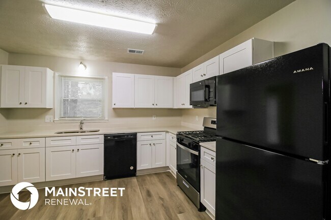 Photo - 785 Redland Dr