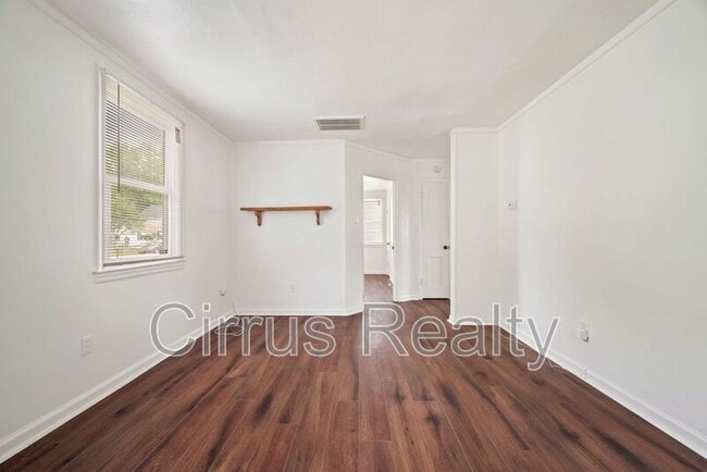 Photo - 2822 Ryland Rd