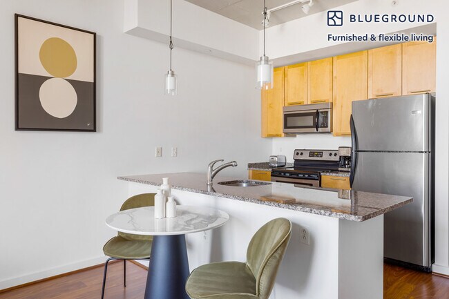 Photo - 2303 14th St NW Unidad FL8-ID520