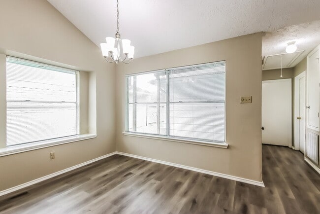 Photo - 901 Briarcreek Dr
