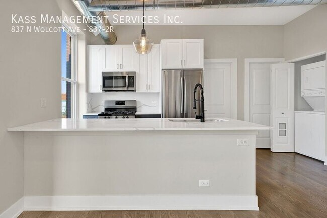 Photo - 837 N Wolcott Ave Unit 837-2R