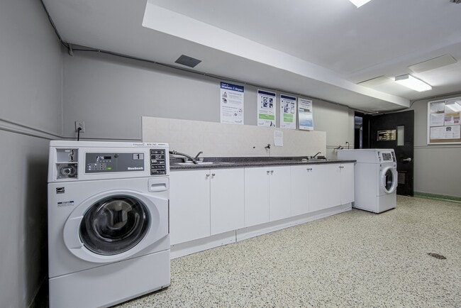 Photo - 85 Lowther Avenue