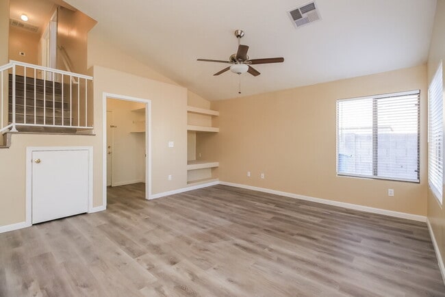 Photo - 2024 E Appaloosa Rd