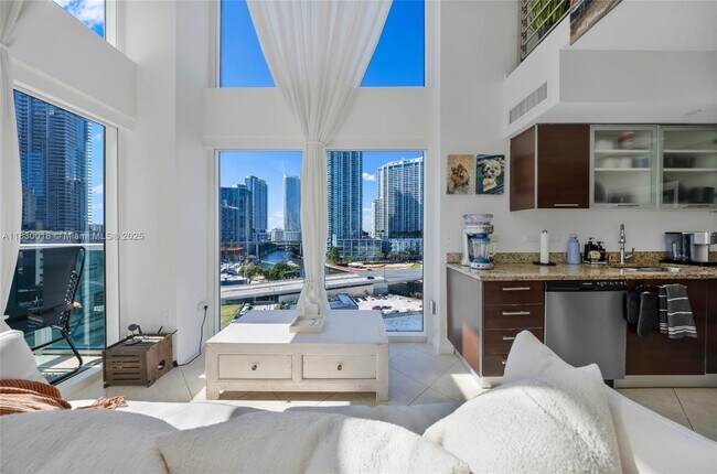 Photo - 41 SE 5th St Condo Unit 816