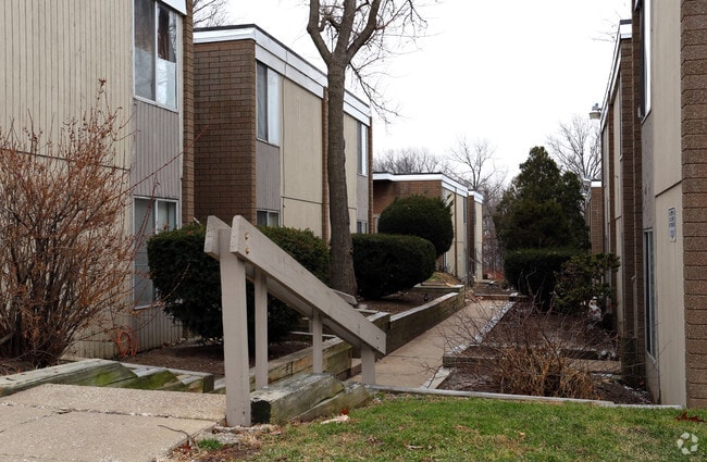 Photo - Gateway Estates