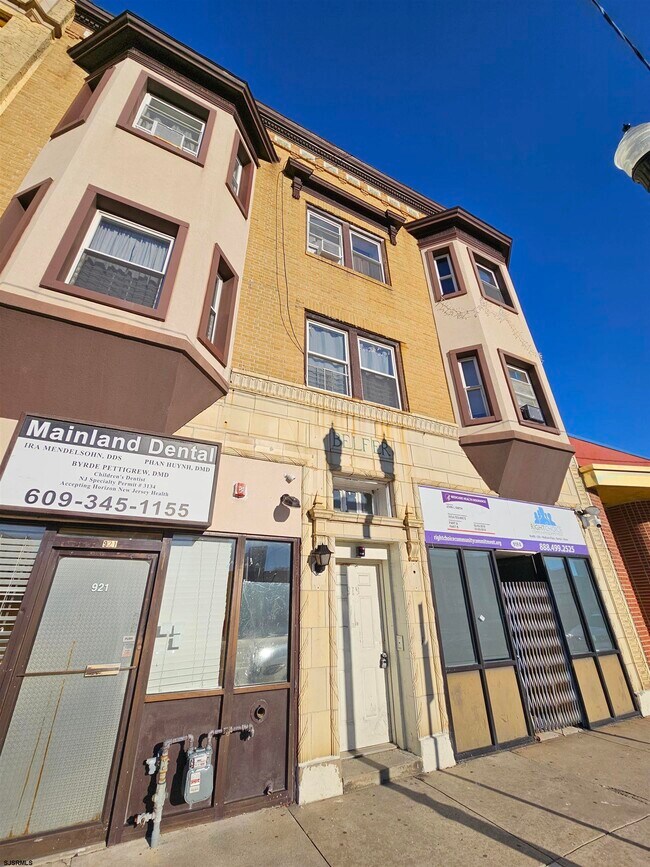 919 Atlantic Ave Unit 3E