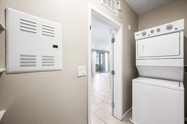 Photo - 11236 Rainbow Peak Ave Unidad 211