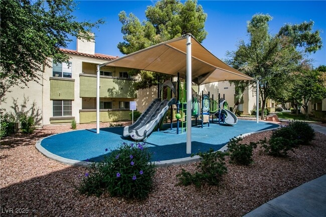 Building Photo - 2675 Windmill Pkwy Unit 2924 Rental