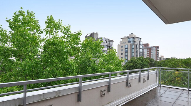 Building Photo - Kerrisdale Towers A & B