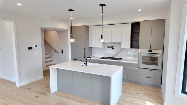 Photo - 201 Washington St Unit 1