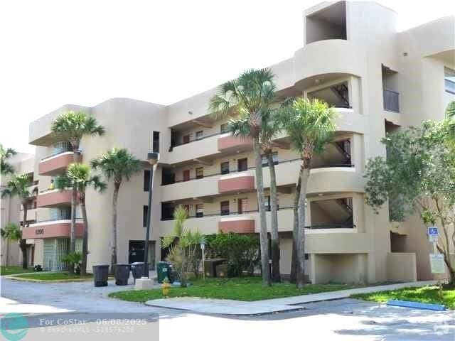 Building Photo - 1200 NW 80th Ave Unit 306 Rental