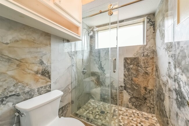 Building Photo - 1706 Galleon Oaks Dr