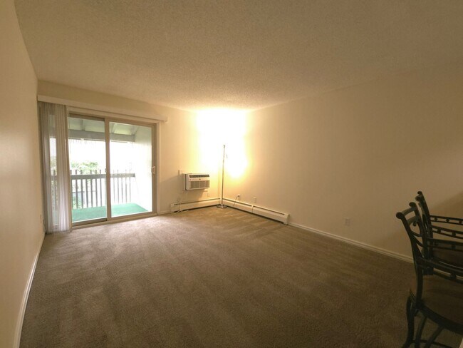 Photo - Available Now! Two Mile Creek, Fresh and M... Unidad A204