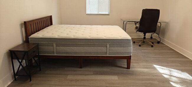 Photo - 6519 W Newberry Rd