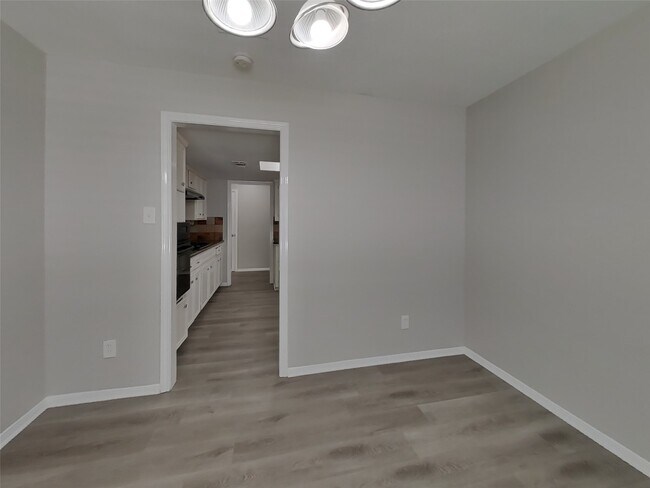 Photo - 7506 Lemon Tree Cir
