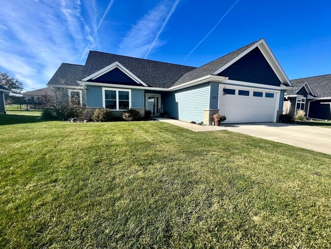 Building Photo - Fully Furnished 3-Bed House in Cedar Falls