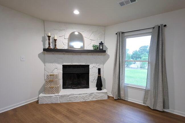 STONE FIREPLACE! - 1685 Bald Ridge Marina Rd Unit Duplex