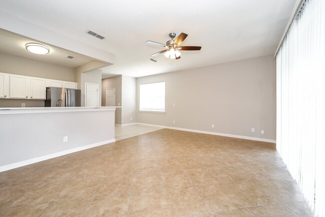 Photo - 5860 Sandstone Way