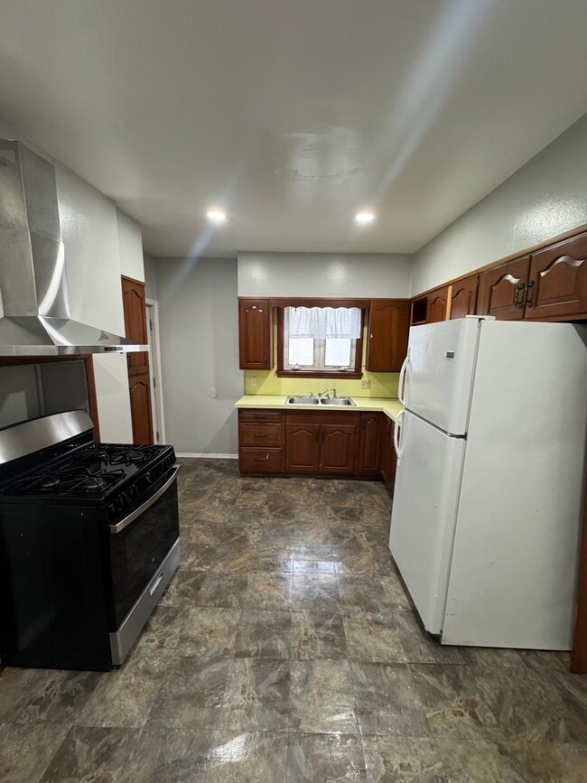 Photo - 92 Lockhart St