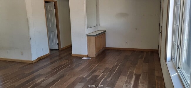 Photo - 3315 S Ridge Ave