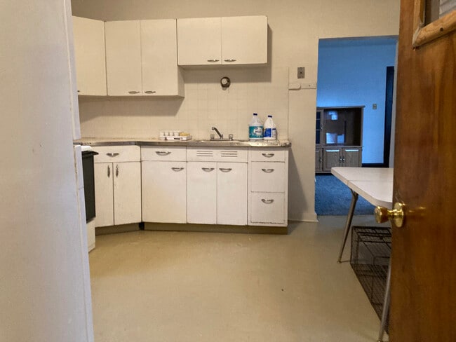 Photo - 3421 W Kilbourn Ave