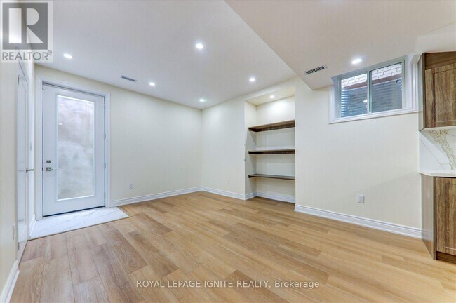 Photo - 17 Winthrop Cres