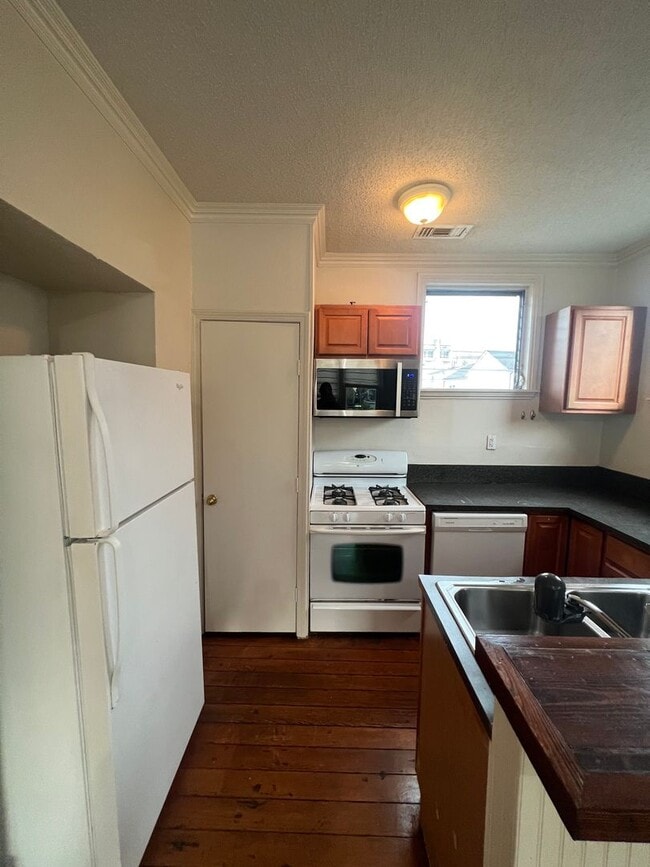 Photo - 538-540 Lowerline Unit 540