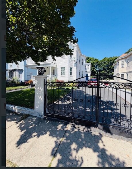 Building Photo - 19 Hazleton St Unit 1