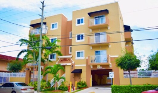 Little Havana 1 - Little Havana 1 Apartments