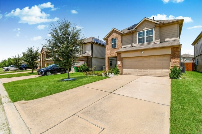 Photo - 18638 Lansdowne Stream Path