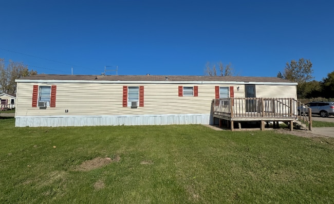 Photo - 2552 Smith Ave